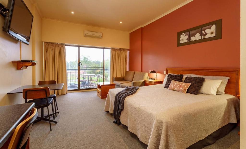 Hotel Renmark Exterior photo