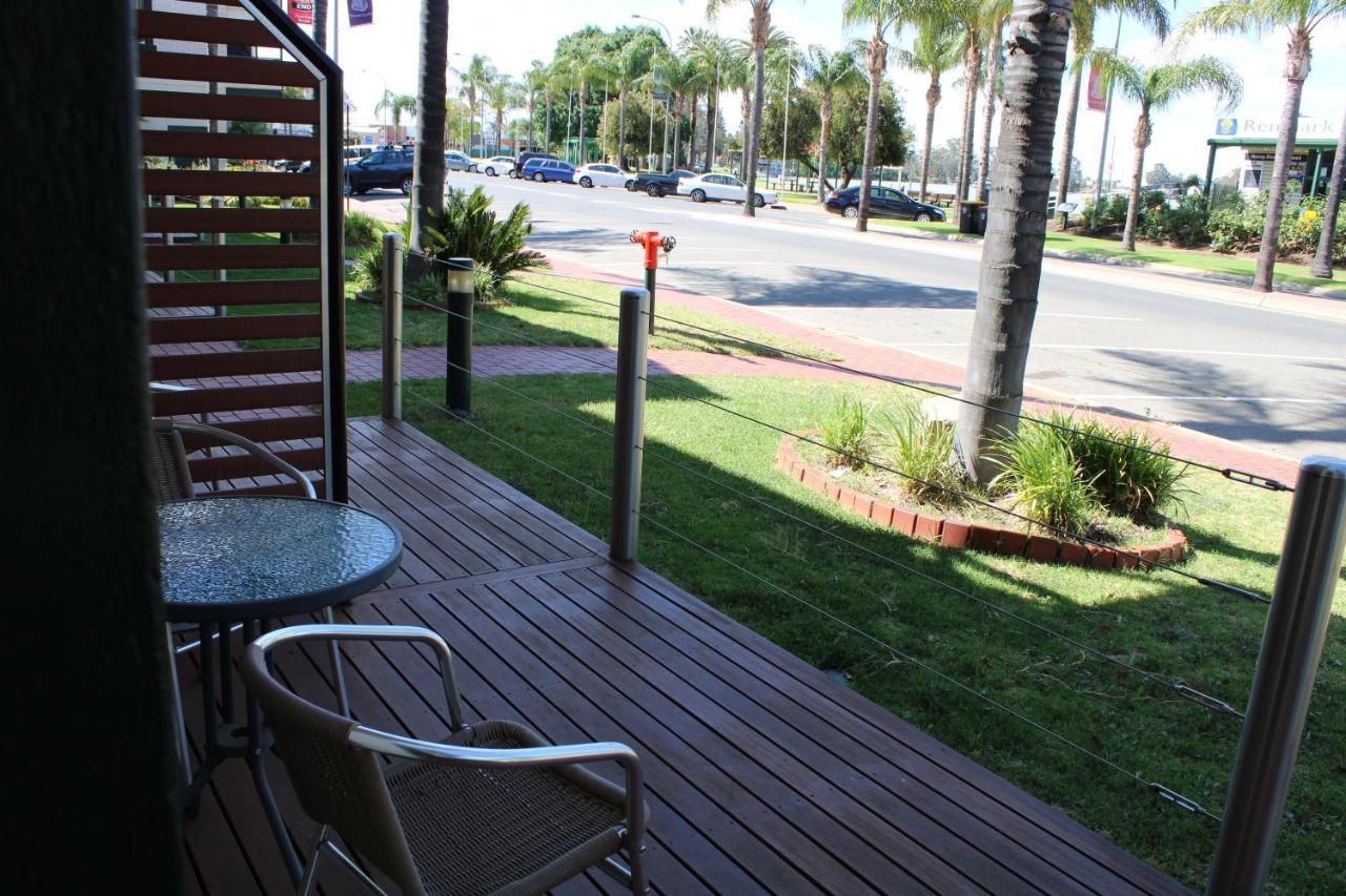 Hotel Renmark Exterior photo